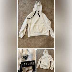 Timing Juniors Fuzzy Hoodie Small NWT